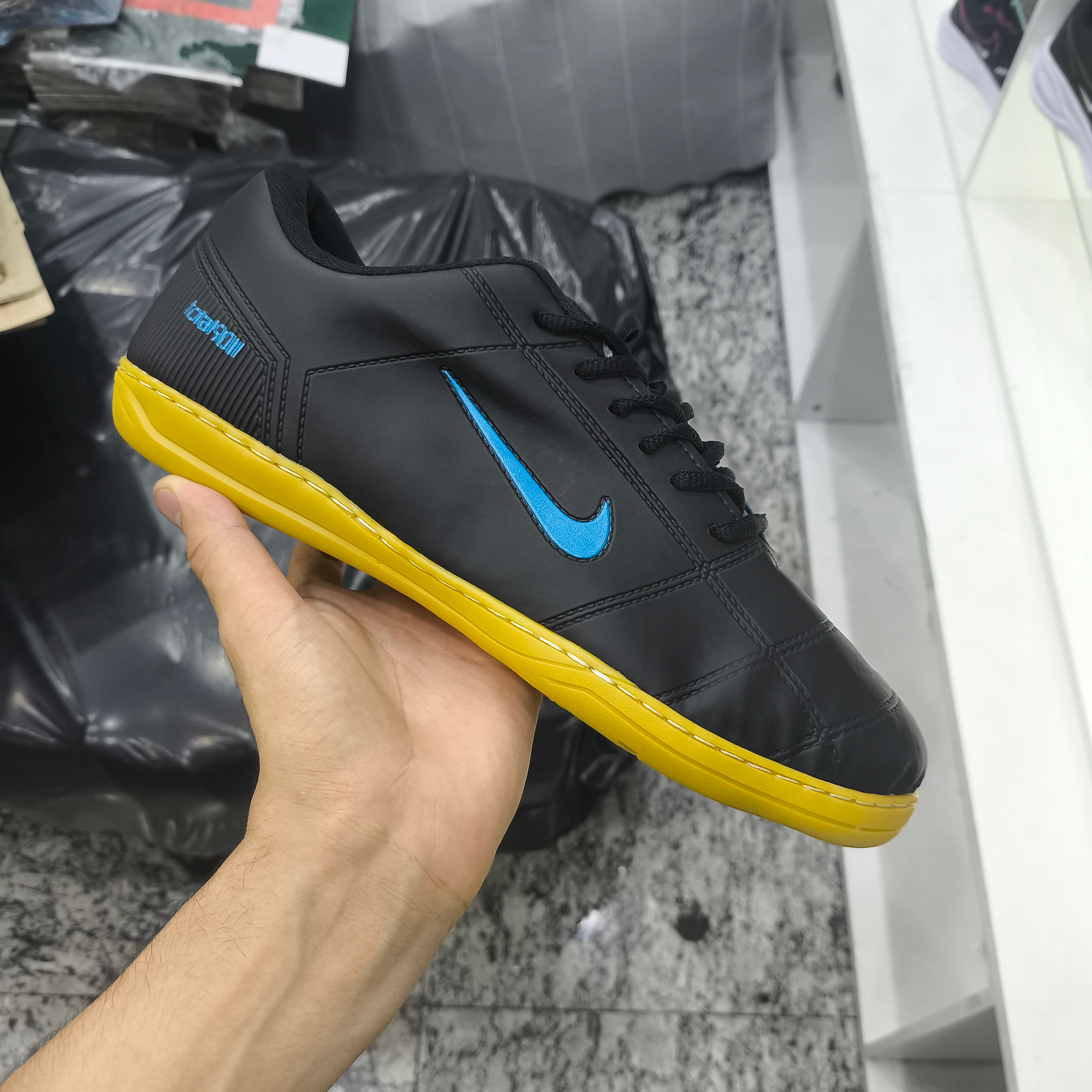 Chuteira Salao cor 8